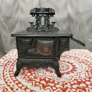 Vintage Crescent doll stove - salesman sample